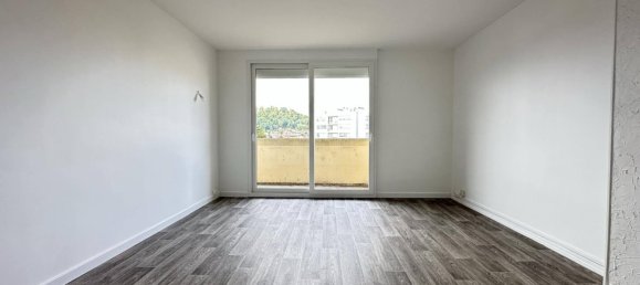 2 bedrooms Apartment in Laon, France No. 230474 4