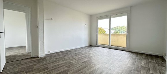 2 bedrooms Apartment in Laon, France No. 230474 12