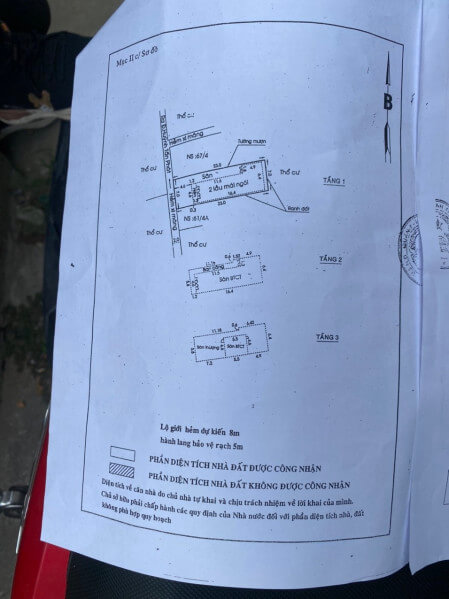 184m² House in District 7, Vietnam No. 7311