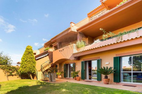 3 chambres Duplex à Cascais, Portugal No. 142863