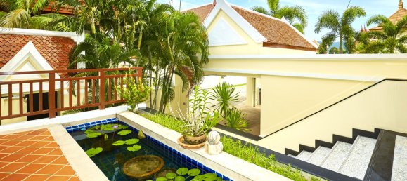 5 bedrooms Cafe / restaurant in Pattaya, Thailand No. 733 23