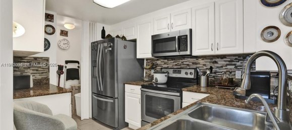 2 Schlafzimmer Gewerbliche Immobilien in Miami, USA, Nr. 615780 22