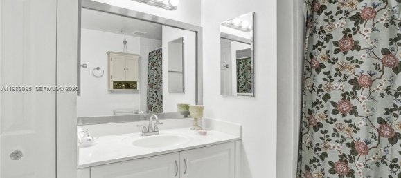 2 Schlafzimmer Gewerbliche Immobilien in Miami, USA, Nr. 615780 15