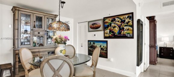 2 Schlafzimmer Gewerbliche Immobilien in Miami, USA, Nr. 615780 4