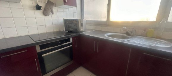 1 bedroom Apartment in Creteil, France No. 327013 2