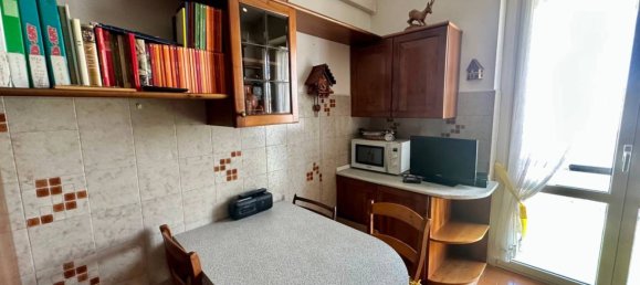 2 bedrooms Apartment in Milan, Italy No. 245045 8