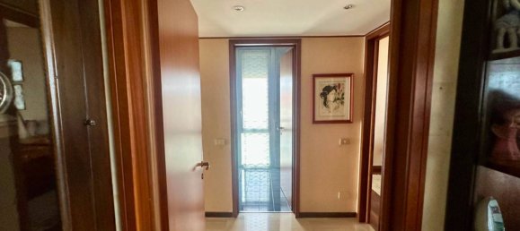 2 bedrooms Apartment in Milan, Italy No. 245045 17