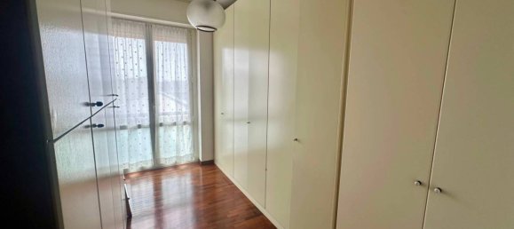 2 bedrooms Apartment in Milan, Italy No. 245045 4