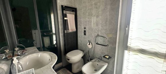 2 bedrooms Apartment in Milan, Italy No. 245045 24