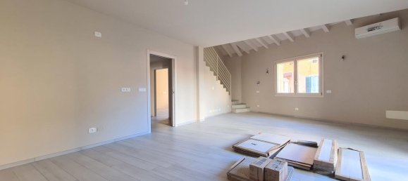 5 rooms Villa in Brescia, Italy No. 5654 7