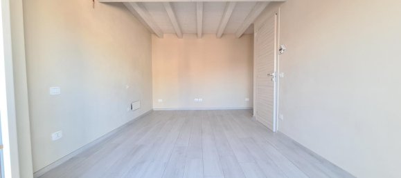 5 rooms Villa in Brescia, Italy No. 5654 11