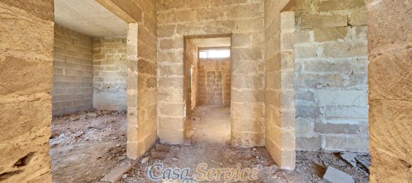 4 rooms House in Racale, Italy No. 238244 9