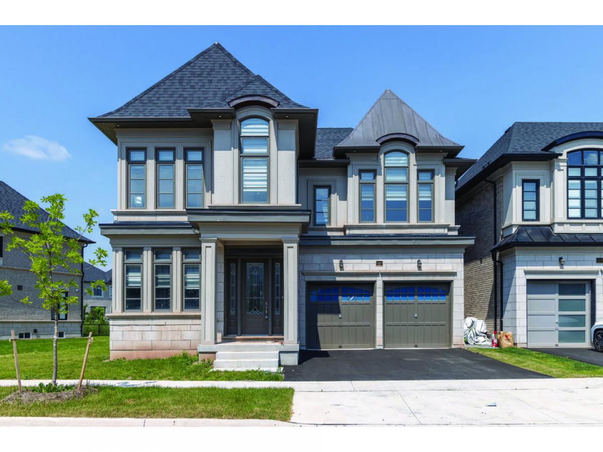 4 bedrooms House in Oakville, Canada No. 755