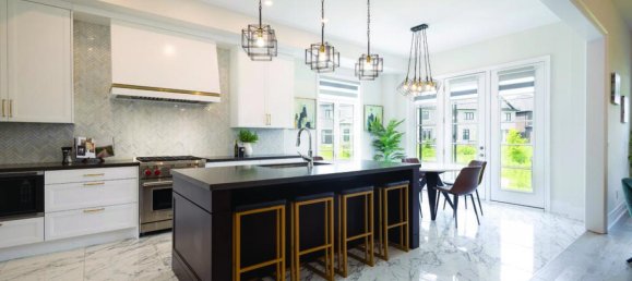 4 bedrooms House in Oakville, Canada No. 755 12