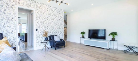 4 bedrooms House in Oakville, Canada No. 755 8