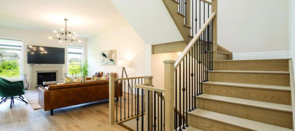 4 bedrooms House in Oakville, Canada No. 755 9