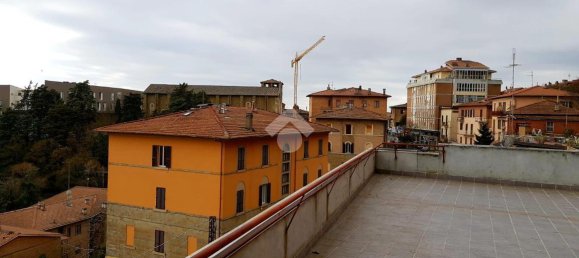 6 rooms Apartment in Perugia, Italy No. 82822 16