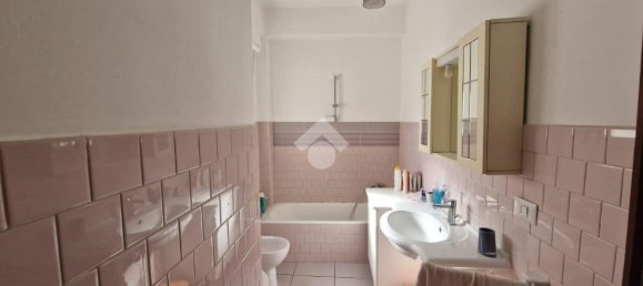 6 rooms Apartment in Perugia, Italy No. 82822 10