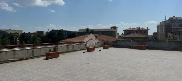 6 rooms Apartment in Perugia, Italy No. 82822 21
