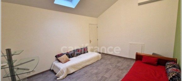 5 bedrooms House in Pourrain, France No. 200477 32