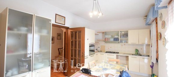 7-Zimmer Haus in Viareggio, Italy, Nr. 104973 3