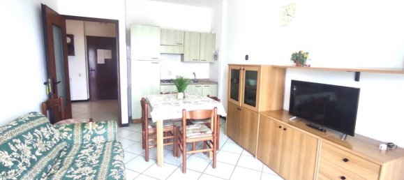 2 bedrooms Apartment in Comacchio, Italy No. 373738 7