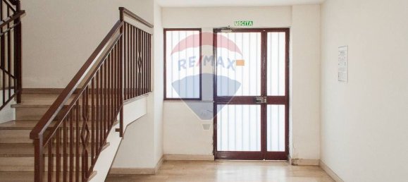 4 rooms Apartment in Catania, Italy No. 273934 9