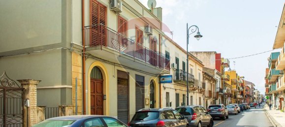 4 bedrooms House in Nizza di Sicilia, Italy No. 311639 3