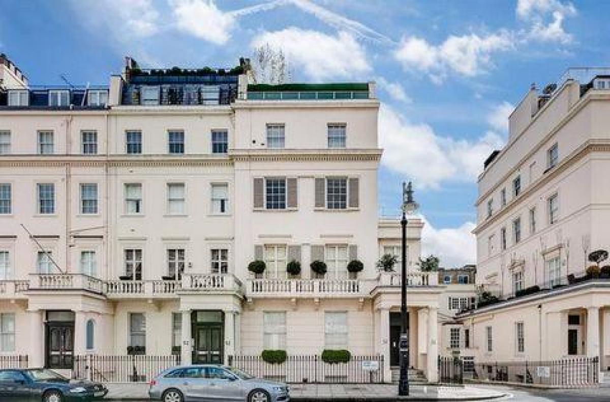 2 bedrooms Condo in London, United Kingdom No. 559