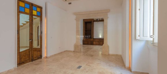 425m² Office in Sliema, Malta No. 11950 18