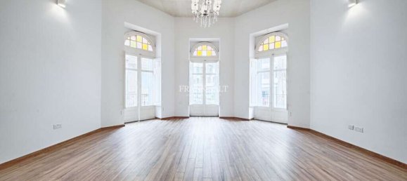 425m² Office in Sliema, Malta No. 11950 14