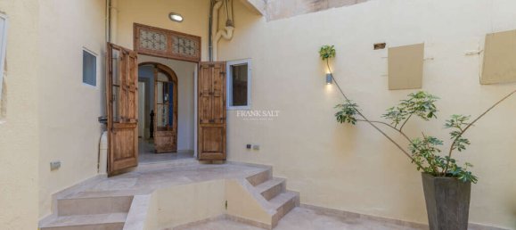 425m² Office in Sliema, Malta No. 11950 23