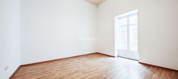 425m² Office in Sliema, Malta No. 11950 7