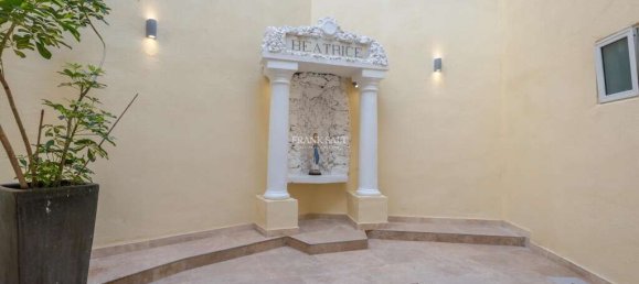 425m² Office in Sliema, Malta No. 11950 22