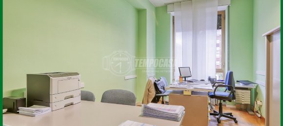 3 Schlafzimmer Wohnung in Varese, Italy, Nr. 135726 14