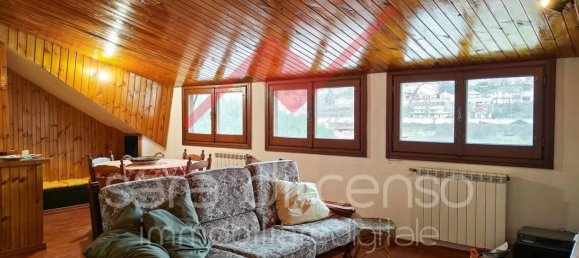 3 Schlafzimmer Doppelhaus in Campo di Giove, Italy, Nr. 30575 6