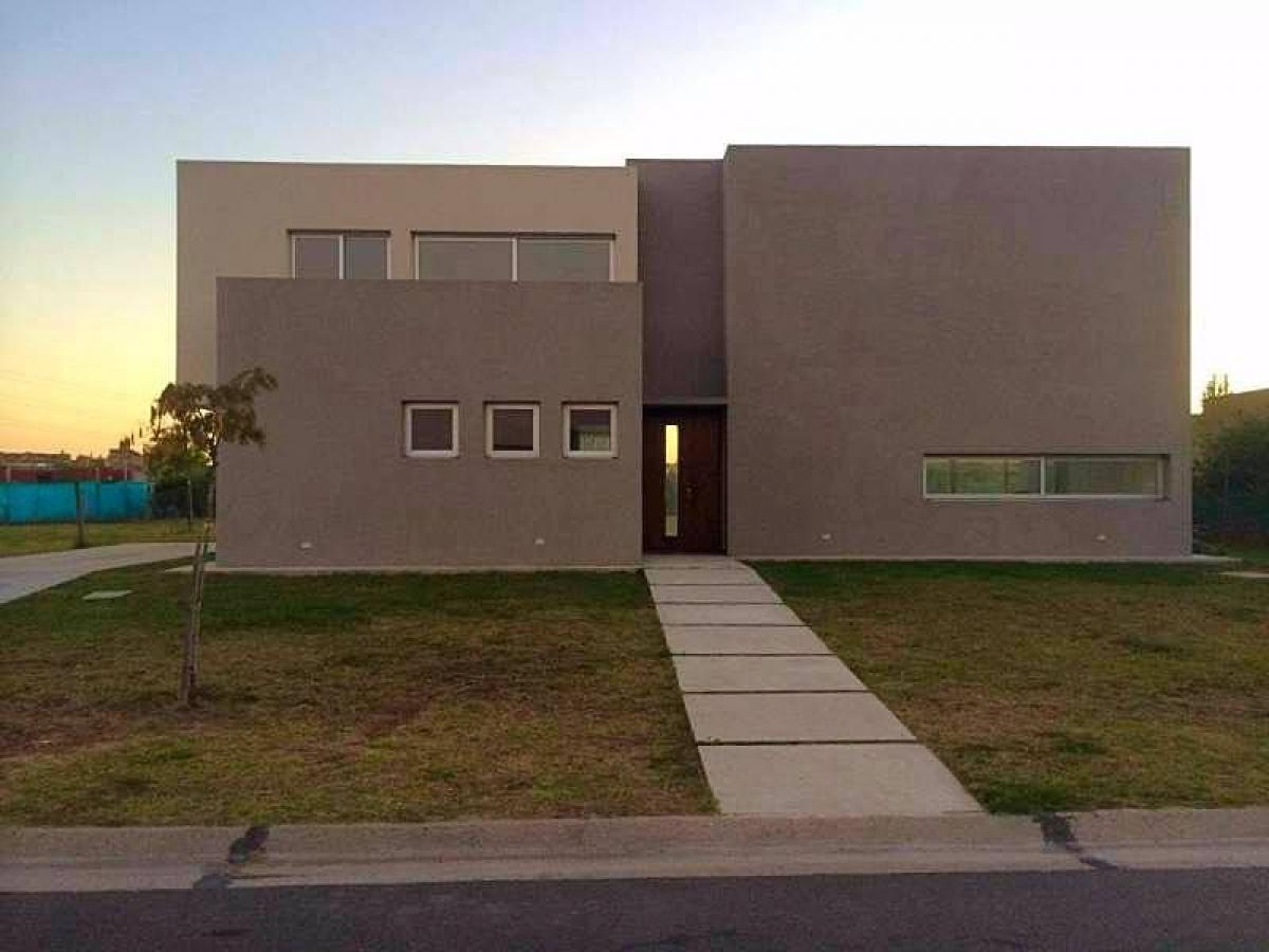 4 bedrooms House in Tigre, Argentina No. 19101