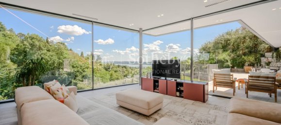 3 Schlafzimmer Villa in Gavirate, Italy, Nr. 297190 7