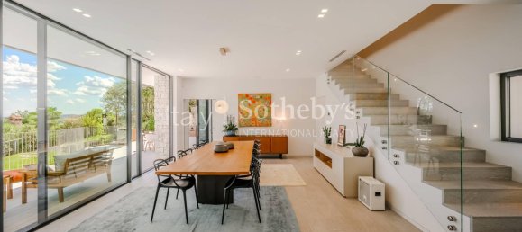 3 Schlafzimmer Villa in Gavirate, Italy, Nr. 297190 17