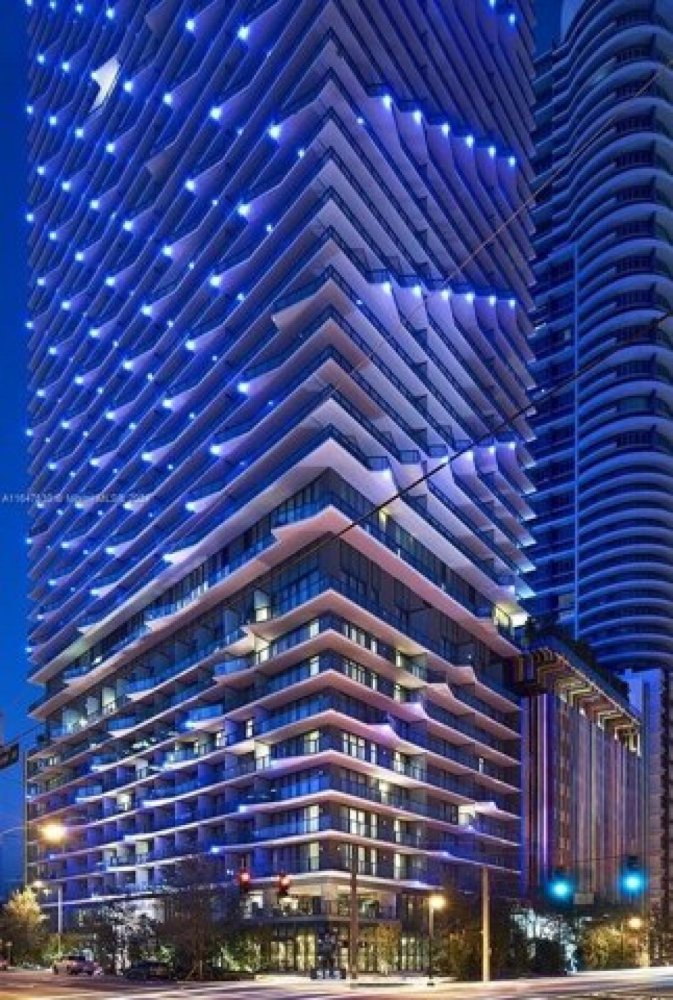 3 bedrooms House in Miami, USA No. 276271