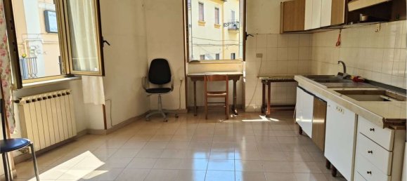 3 Schlafzimmer Wohnung in Santa Maria Capua Vetere, Italy, Nr. 335951 5