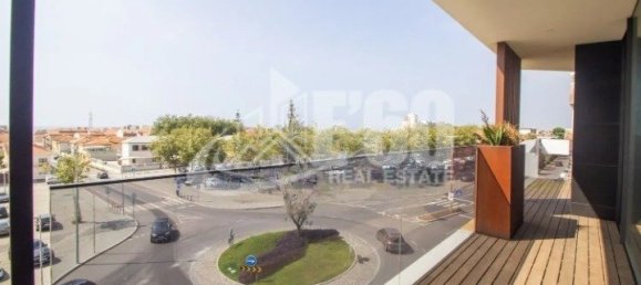 3 bedrooms Apartment in Espinho, Portugal No. 154360 9