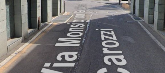 5 rooms Commercial property in Seriate, Italy No. 286855 7