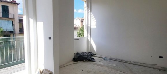 3 bedrooms Apartment in Florence, Italy No. 363895 14
