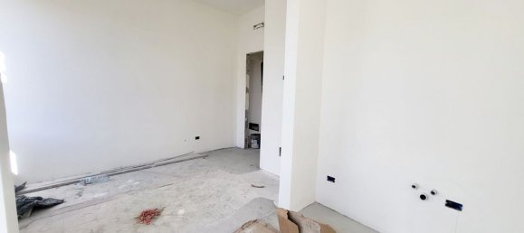 3 bedrooms Apartment in Florence, Italy No. 363895 8