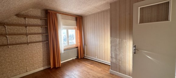 Здание с 2 спальнями в Сен-Дье, Франция № 228376 3