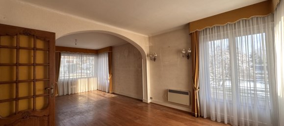 Здание с 2 спальнями в Сен-Дье, Франция № 228376 5