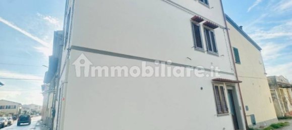 2 bedrooms House in Pisa, Italy No. 48848 5