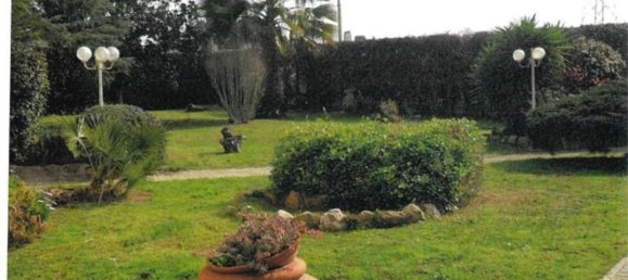 Villa de 4 divisões em Latina, Italy N.º 291483 2