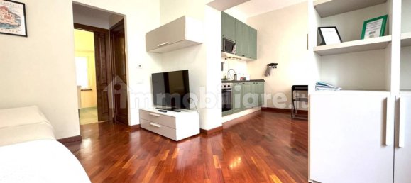 Apartamento de 1 dormitorio en Genoa, Italy No. 11694 2